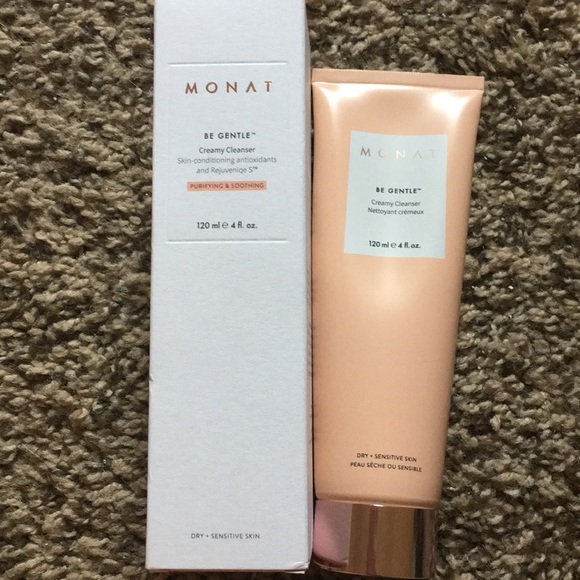 monat gentle cleanser